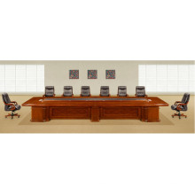 Mesa retangular e cadeiras de sala de reunião de forma retangular